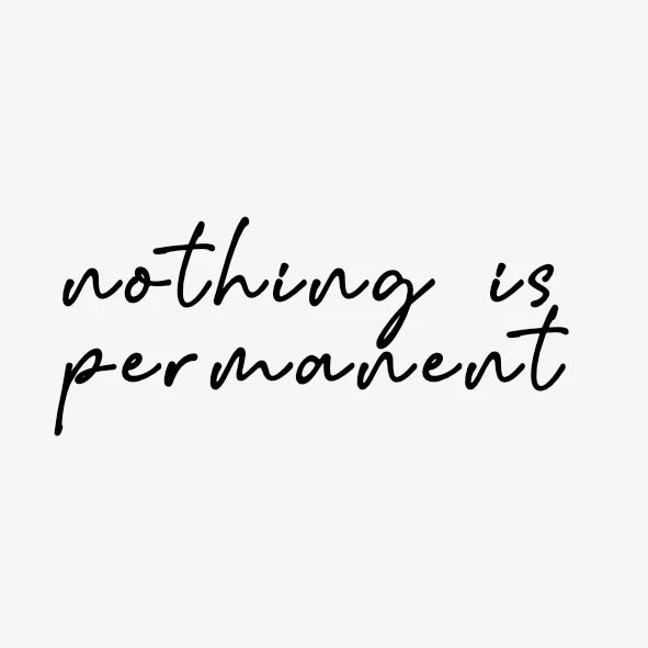 Tijdelijke-tattoo-van-de-foutgeschreven-woorden-noshing-is-pemanens-als-parodie-op-nothing-is-permanent